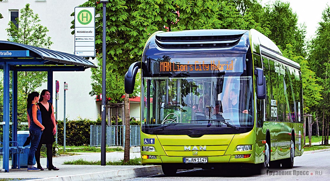 Серийный городской автобус [b]MAN Lion’s City Hybrid[/b] с дизельным двигателем, электрогенератором и двумя электромоторами, 2010 г.