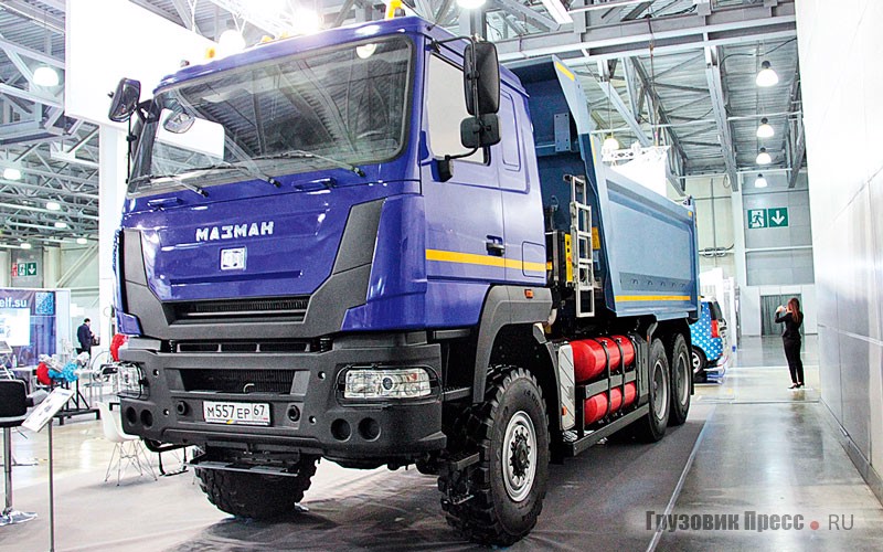 МАЗ-MAN 756K59L (6х6) горой возвышался над мелочностью экспозиции