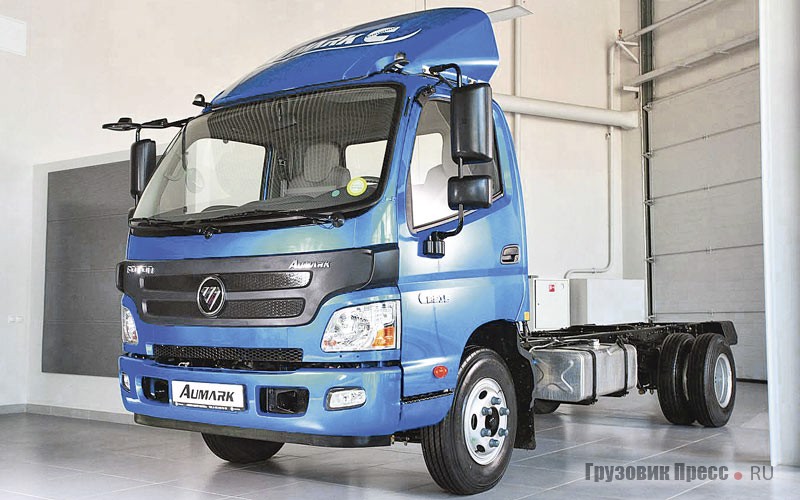 Foton Aumark С3511 (BJ1039) оснащён дизельным двигателем Cummins ISF2.8s4107 и механической 5-ступенчатой трансмиссией ZF. Максимальная грузоподъёмность – 3,5 т