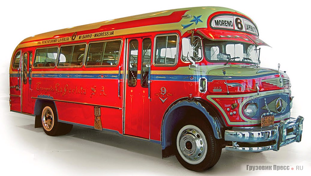 [b]1969 г. Mercedes-Benz LO 1112 bus[/b]<br /> Представленный автобус возил пассажиров в столице Аргентины Буэнос-Айресе с 1969 по 1990 гг. Шасси было унифицировано с грузовыми автомобилями. Под капотом был 6-цилиндрвый двигатель объемом 5104 см[sup]3[/sup] мощностью 120 л.с. при 3000 мин[sup]-1[/sup]. Мест для сидения – 21. Скорость – 97 км/ч. Производство: 1966–1972 гг. Всего выпущено 4848 единиц всех модификаций, включая грузовики. В музее экспонируется в Collection 1, Gallery of Voyagers