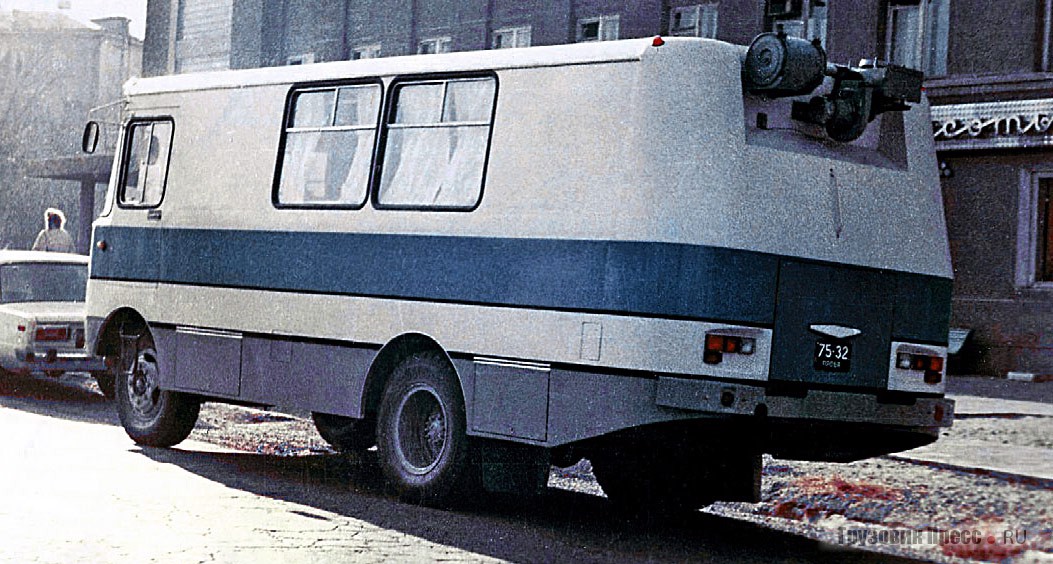 Мобильная экологическая лаборатория МАК-1, созданная в мае 1992 года совместно с тульским НПО «Химавтоматика», к сожалению, так и осталась невостребованной в связи с распадом СССР
