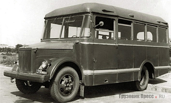 Пожалуй, самый известный автобус производства 101-го ЦАРЗ – пассажирский АП-4