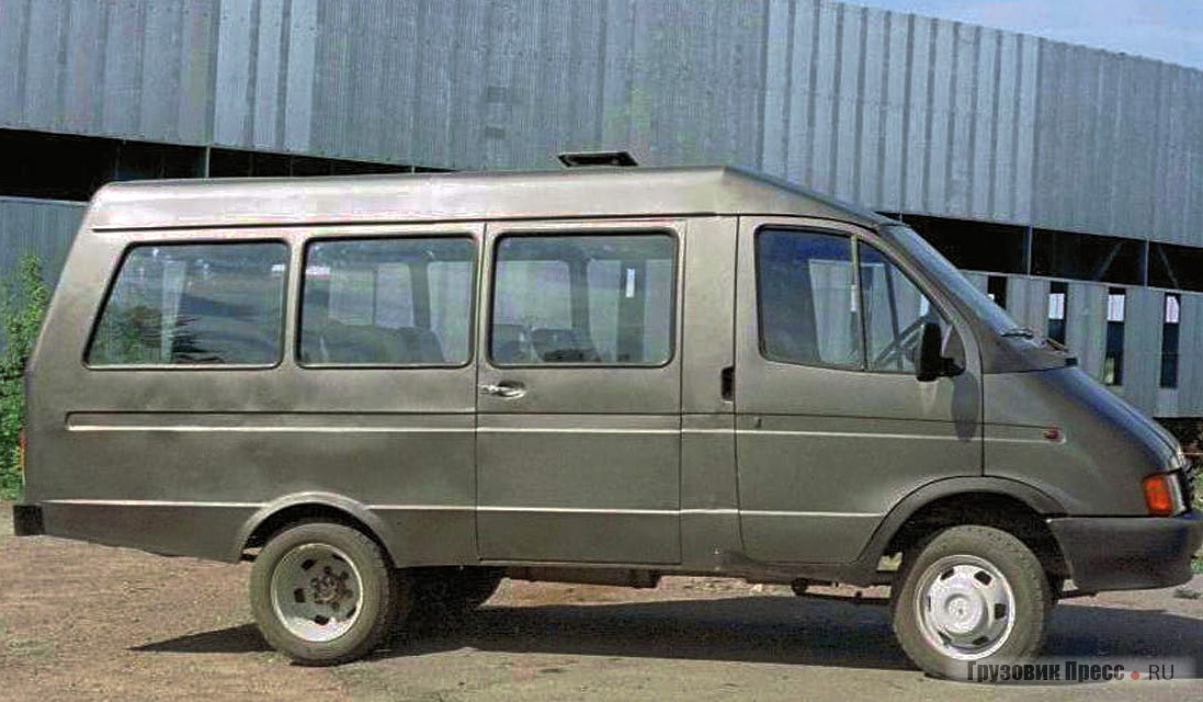Первый микроавтобус на шасси ГАЗ-3302