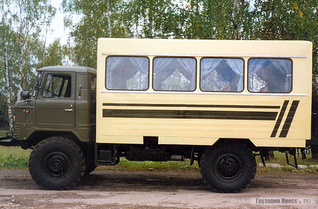 Вахтовые кузова по желанию заказчика устанавливали на любые шасси, но чаще всего это был ГАЗ-66