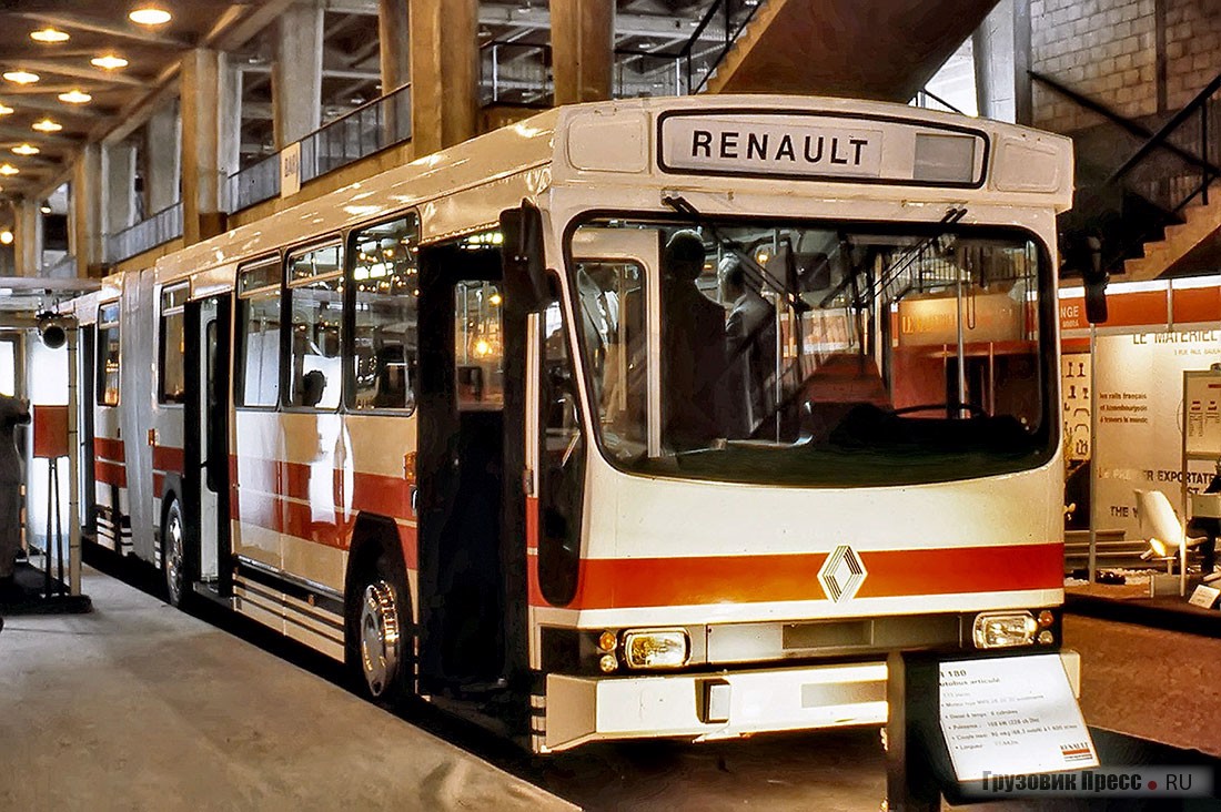 Автобус Renault PR180 на выставке Transport Expo 80
