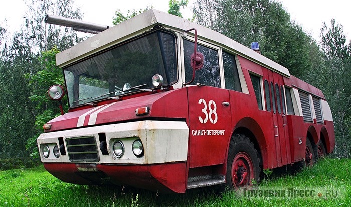 Автоцистерна VMA-30 на шасси ЗИЛ-131 после реставрации