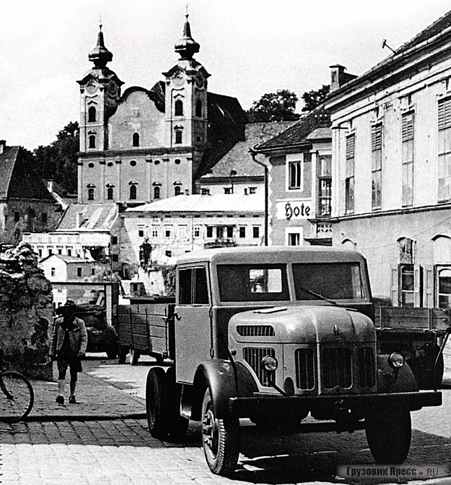 Первый послевоенный грузовик Steyr 370 выпускался с бензиновым мотором воздушного охлаждения