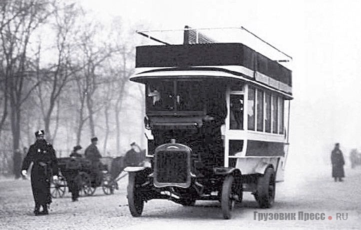 Автобусы Gaggenau C 32 – Typ St. Petersburg на улицах российской столицы. 1907 год. Эти исторические снимки сделал известный русский фотограф Карл Булла