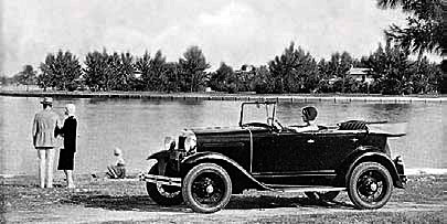Лимузин и фаэтон Ford А, появившиеся в СССР на рубеже 1920–30-х годов