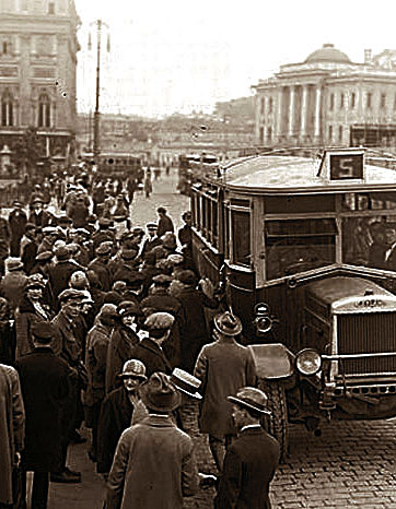 Leyland GH-7 на остановке. Москва, 1925 г.