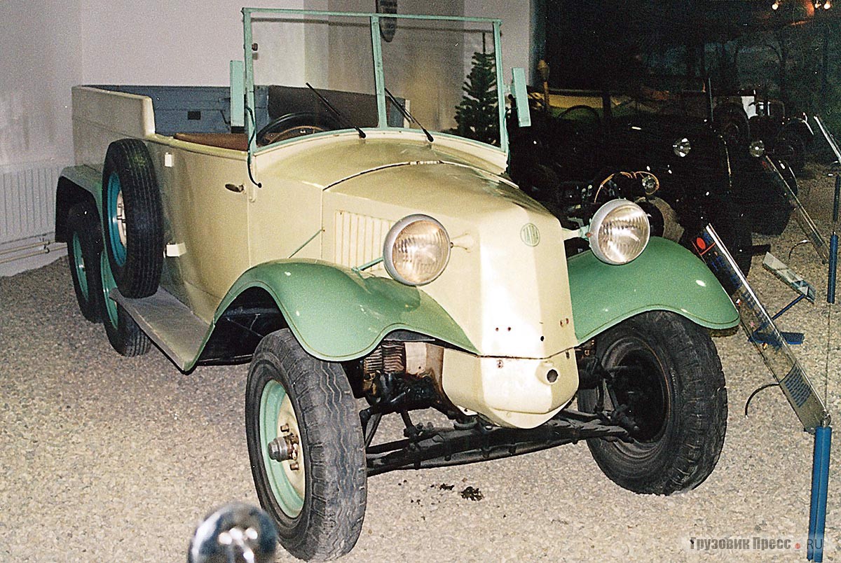 Шестиколесный военный автомобиль Tatra-72, 1933 г.