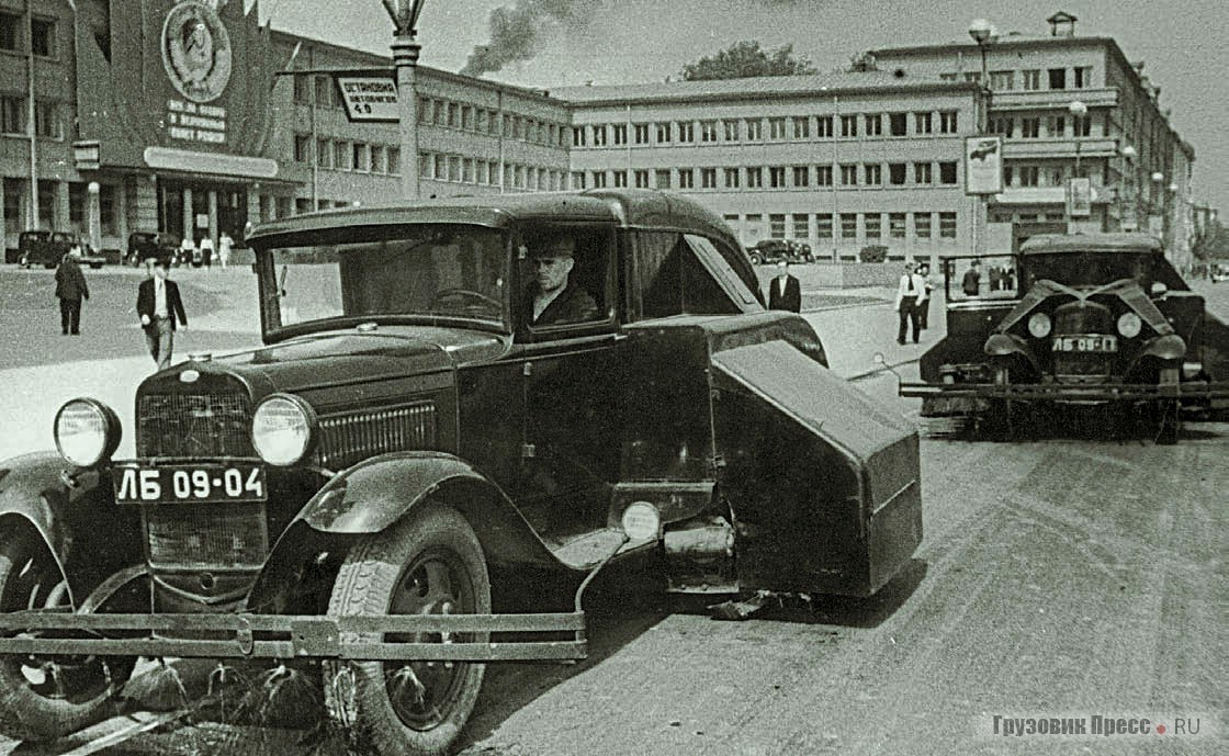 Подметально-уборочные машины «ПУ-7» на шасси ГАЗ-АА. Ленинград. 1936 г.