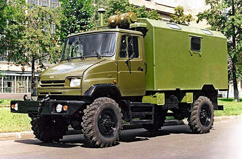 Для военных предназначался ЗИЛ-9432730 со специализированным кузовом-фургоном