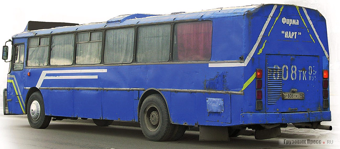 ЛАЗ-699Р «Ту­рист»