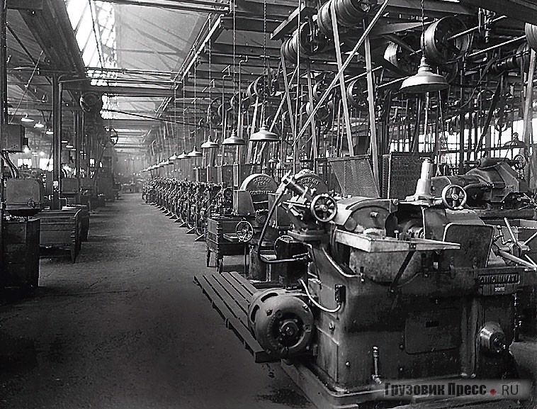 Так выглядело производство Spicer Manufacturing Company в 20-е годы прошлого века