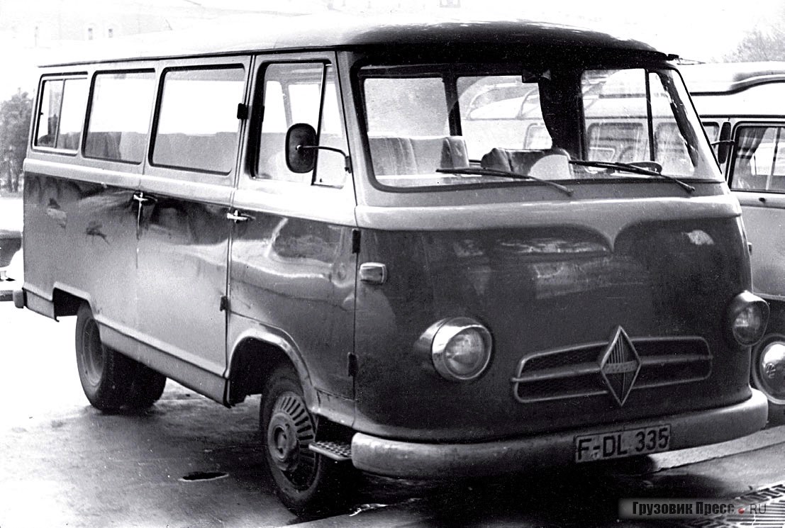 Аналог – Borgward В611 оснащали задним мостом с двускатной ошиновкой, поскольку сразу разрабатывался как мини-грузовик