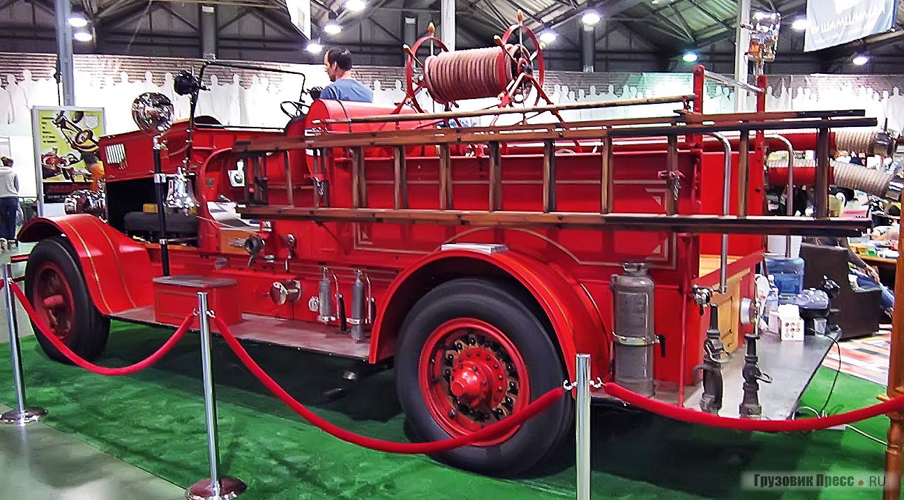 Пожарная линейка Seagrave Model 6WT Standard, 1927 г.