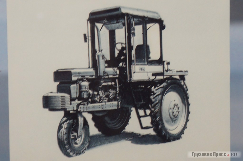 Т-28Х3. Хлопководческий трактор выпускался на ВТЗ и ТТЗ, 1960 год