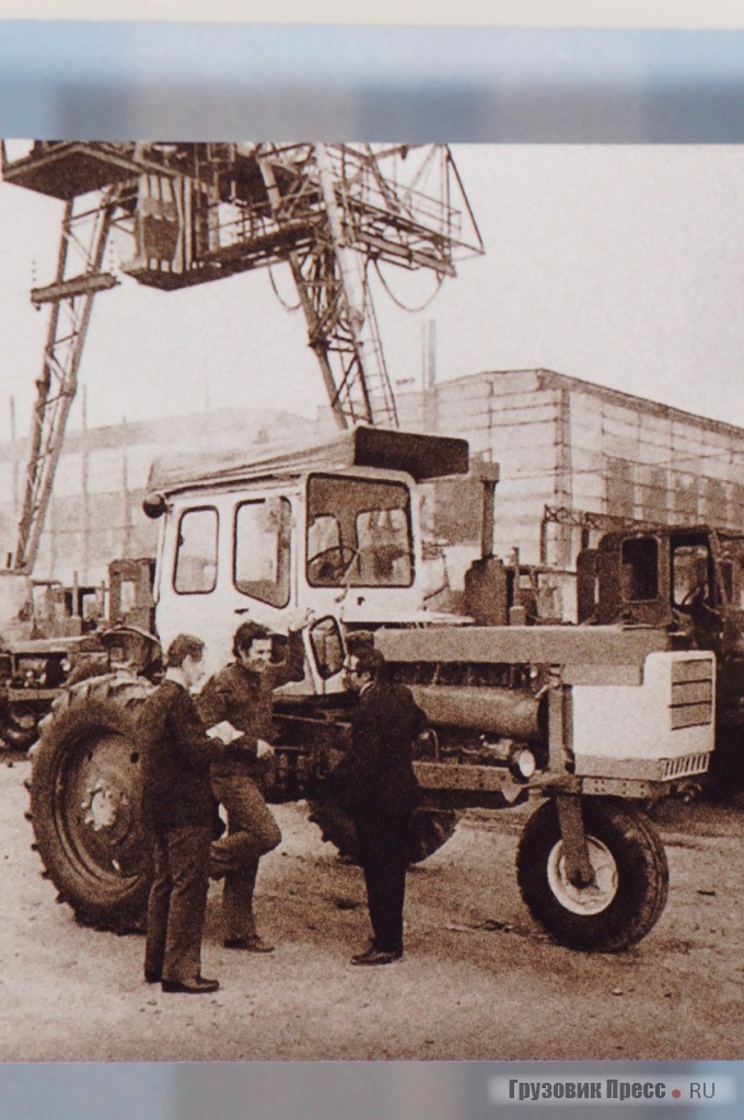 Трехколесный трактор, ташкентского тракторного завода. 1975 год