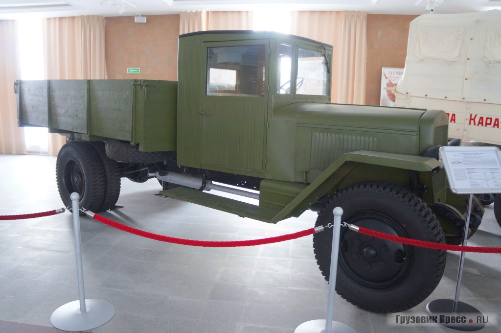 Автомобиль разработан в конструкторском бюро ГАЗ, а производился еще на Ульяновском автомобильном заводе и Уральском автозаводе им. Сталина