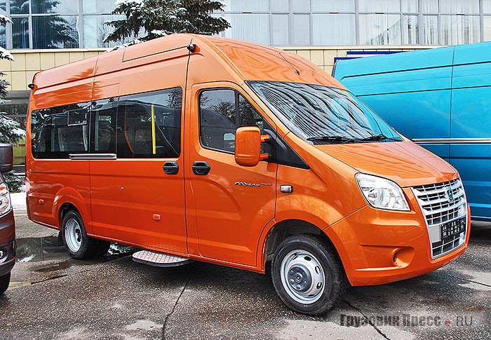 Усилиями сторонних компаний ЦМФ «ГАЗель Next» уже превращена в 16-местный микроавтобус
