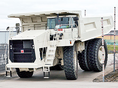 Самосвалозавр Terex