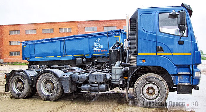 Седельный тягач «Тонар-64280000010-40» с увеличенной колёсной базой
