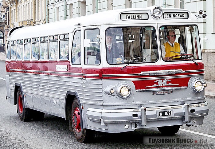 [b]ЗИС-127[/b] – легенда пятидесятых годов по достоинству прозванный Королём дорог. В прошлой жизни этот автобус работал в эстонском колхозе, а до этого, предположительно, в Ленинграде. Единственный поныне  здравствующий образец модели, прошедший широкомасштабную реставрацию