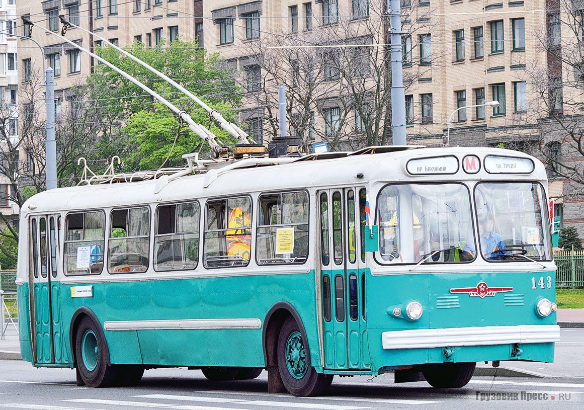 Восстановленный больше десяти лет назад [b]ЗИУ-5Г[/b] 1967 года – троллейбус из более поздней эпохи, шестидесятых–семидесятых годов