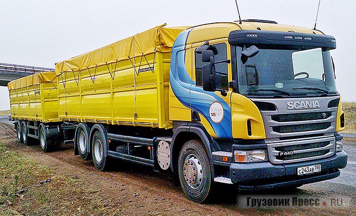 Кузов зерновоза «Штурман Кредо+» на шасси Scania P 440 LB6х2HSA заметно отличается от прошлогоднего числом вертикальных стоек и панелями бортов