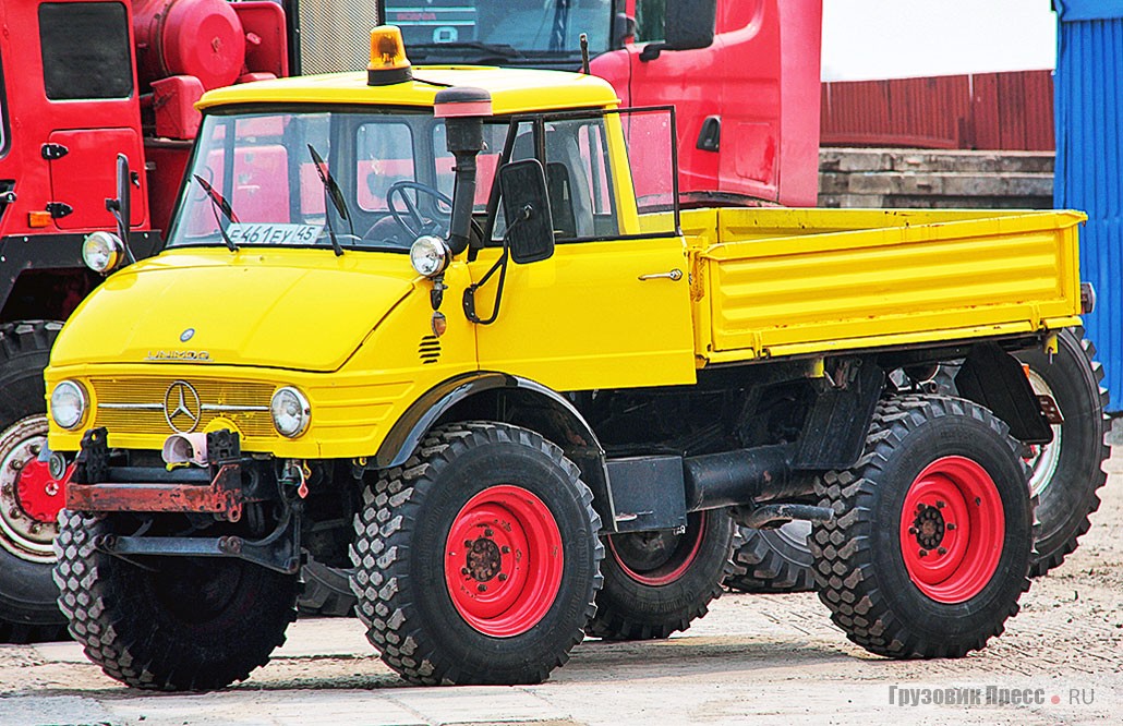 Unimog U65 406