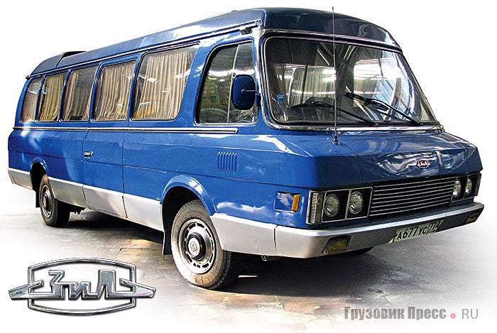 Микроавтобус ЗИЛ-119 «Юность»