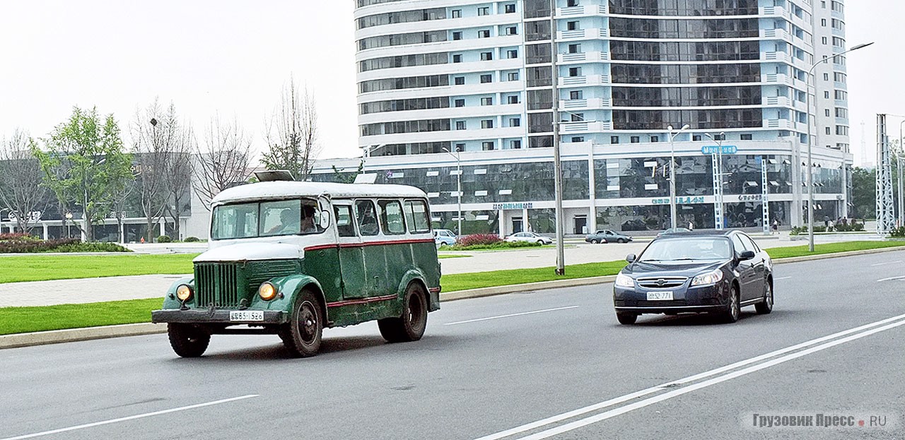 Автобусы «Пхеньян-70» работают как служебные, так и на межгороде в провинциях