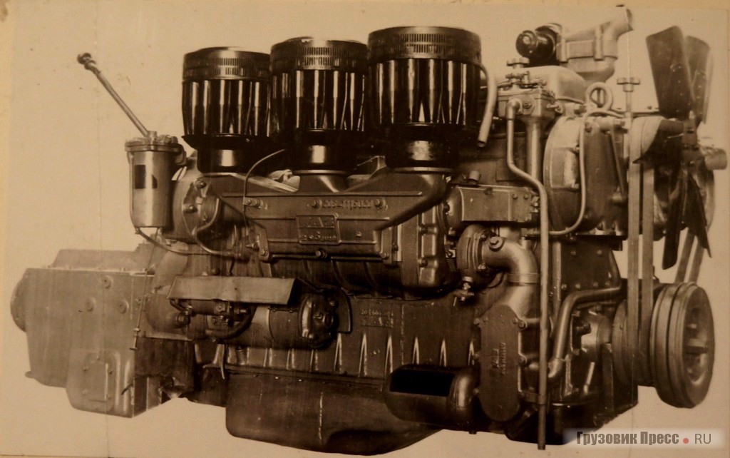 2-тактный 188-сильный, 6-цилиндровый двигатель ЯАЗ-М206А