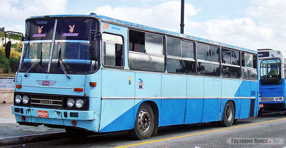 Серийный туристский автобус Girón XV