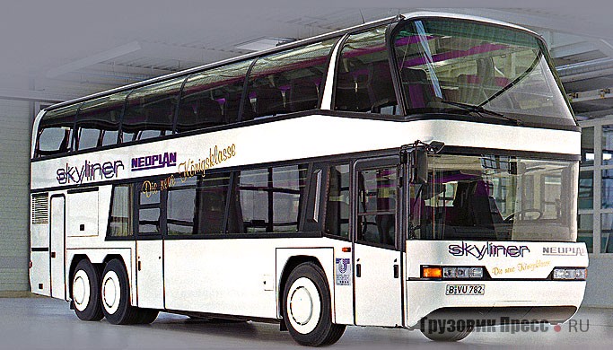 2000. Neoplan Skyliner N122/3L