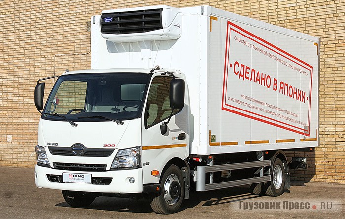 Фургон Hino 3815 (XZU720L-HKFRPW3) с изотермическим кузовом