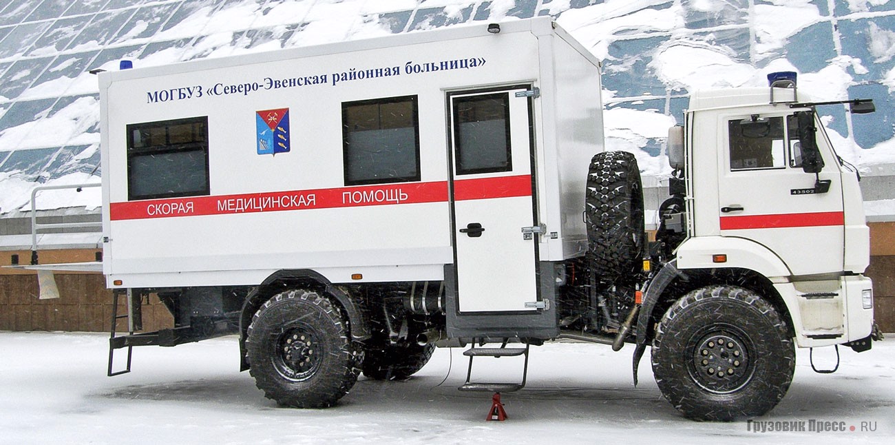 «Неотложка», базирующаяся на шасси КАМАЗ-43502, для работы в труднодоступных регионах