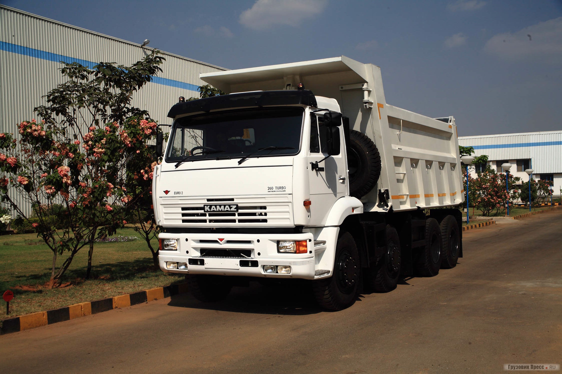 Экспортный вариант KAMAZ 6540 в Индии