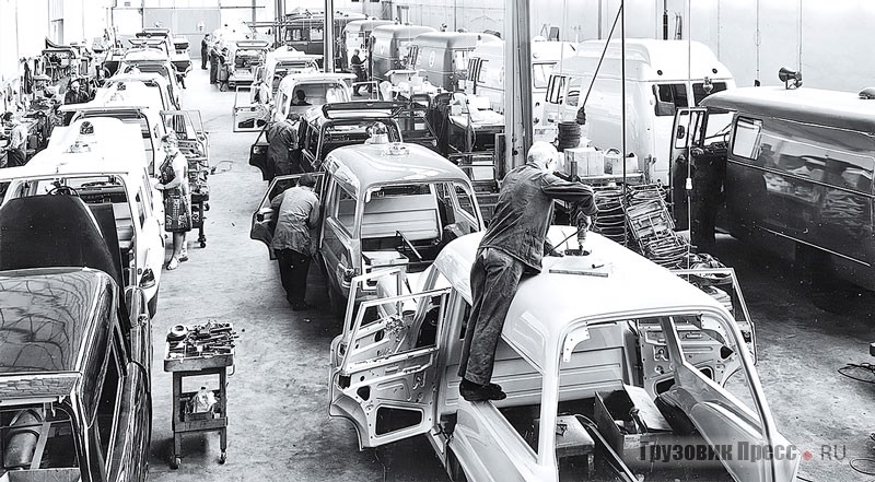 До 1975 года завод Mercedes-Benz не выпускал легковых моделей с кузовом универсал и фургонов на их базе. За него это делали партнёры-кузовщики: Binz, Miesen