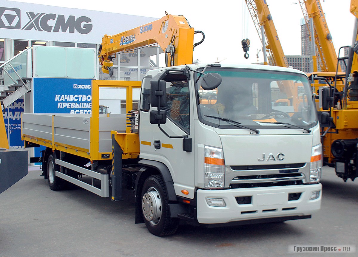 JAC 200 c КМУ XCMG