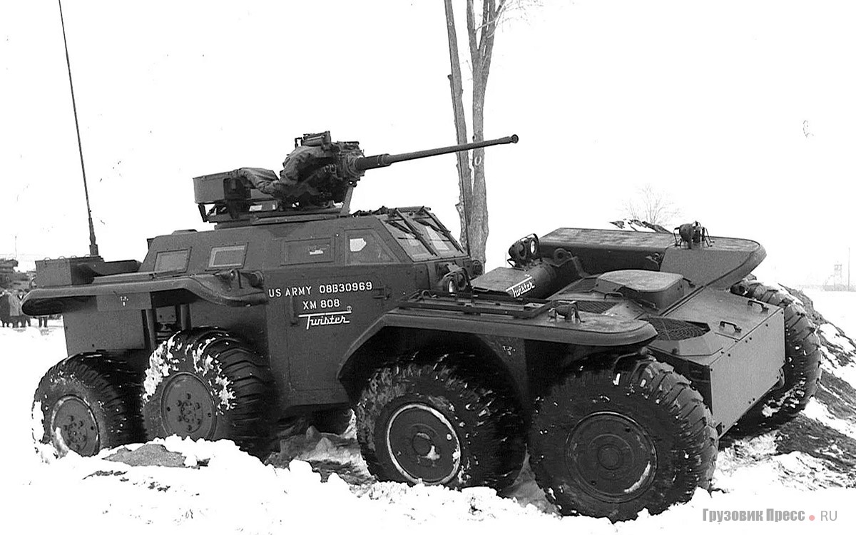 К испытаниям второго поколения «Твистера» – боевой машины XM-808, приступили в начале 1970 года, сначала на Абердинском полигоне (штат Мериленд), затем в форте Нокс (штат Кентукки)