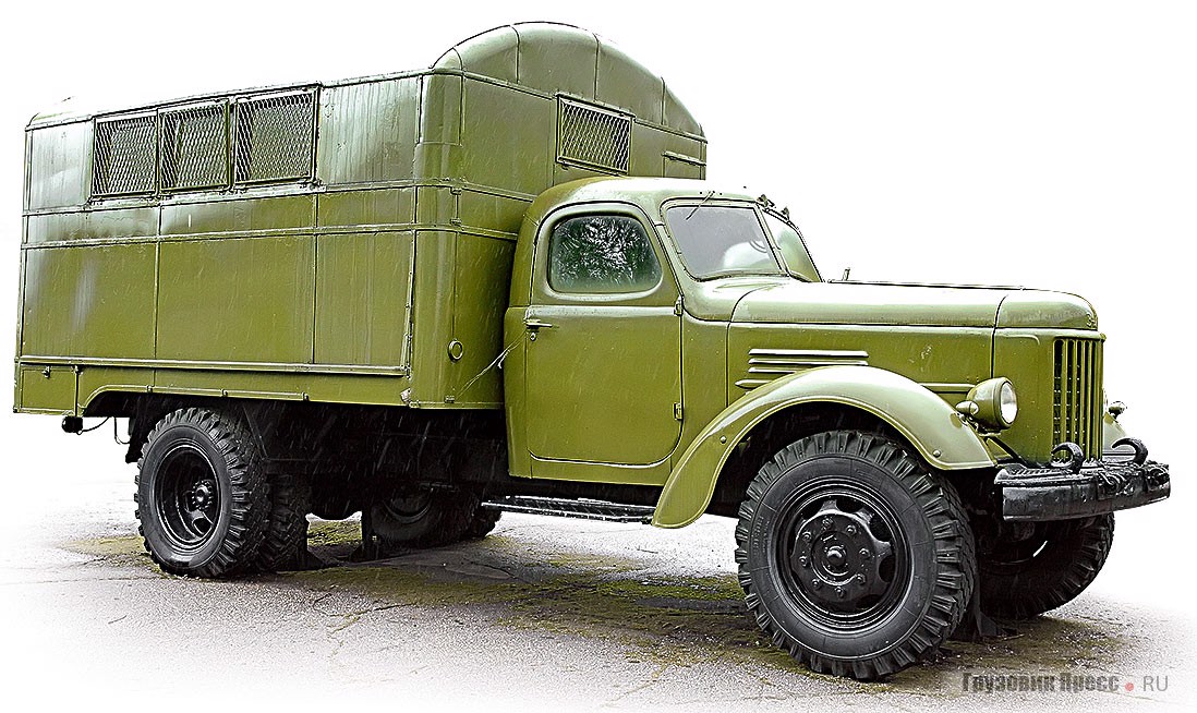 Подвижная лаборатория ПЛГ-1 (ПЛГ-1с) предназначалась для проведения контрольных анализов горючего, масел, смазок и специальных жидкостей в полевых условиях на полевых складах и в воинских частях. ПЛГ-1 являлась табельным средством окружных, фронтовых и армейских лабораторий контроля качества. Выполнена в деревометаллическом кузове-фургоне СУВ-Д на базе грузового автомобиля ЗИС-164. Принята на вооружение в 1960 году. В начале 1961-го ПЛГ-1 заменили лабораторией ПЛГ-1с, которая могла выполнять функции ПЛГ-1 и дополнительно производить анализ компонентов ракетных топлив (КРТ)
